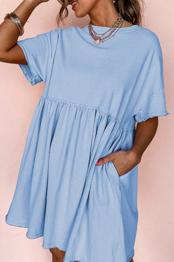 Vestido de babydoll de borde crudo de color sólido azul cielo
