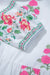 Robe longue blanche à imprimé floral et demi-bouton col mandarin manches 3/4