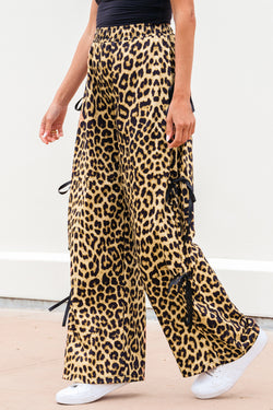 Calça de cintura elástica de cordão de cordão de estampa de leopardo integral marrom