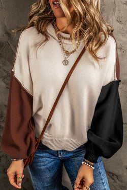 Maglione di rivestimento a costolette per maniche a vescovo a vescovo caffè
