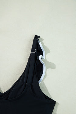 Contrasto di colore nero Blavola arricciata a V collo da bagno