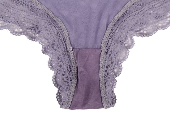 High-Waisted Lace Panties – Elegant & Sexy
