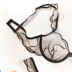 « Graphic Illusion » Lingerie Set 🖤✨