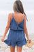 Correas de espagueti azul Ashleigh V Neck Belted Labio Rushled Chambray Romper