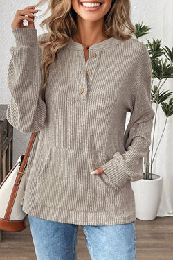 Top de punto henley con hombros caídos y textura de canalé rosa