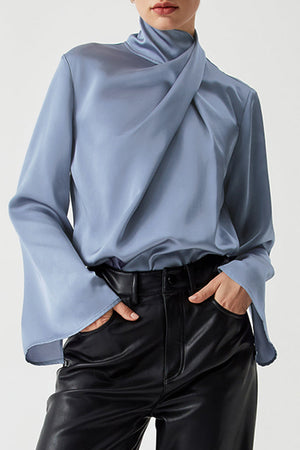 Blusa de manga de sino de gola alta assimétrica de hera plissada *