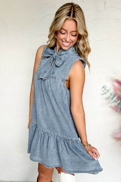 Beau Blue Bowknot Neck sin mangas con volantes Vestido de chambray