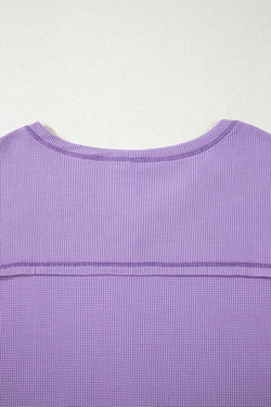 Tapa de textura de cuello en V de costura de costura expuesta blanca