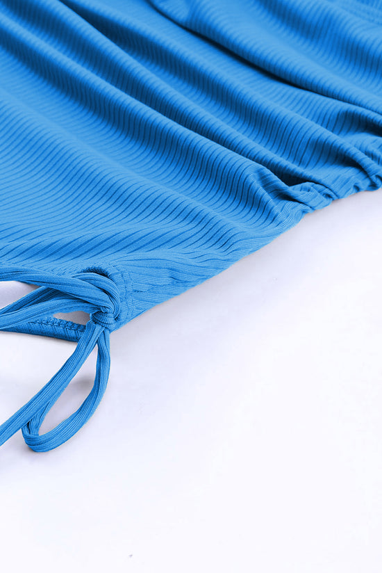 Cinghie regolabili blu cielo a costiera a costiera costume da bagno