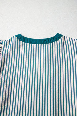 Vestido midi rayas con volantes dobles manga corta ribete en contraste cuello en V marrón
