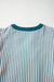 Robe mi-longue à rayures et double volants, manches courtes, bordure contrastée, col en V, marron