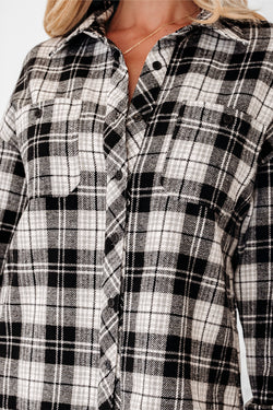 Black Plaid Print Chest Pockets Buttoned Shirt