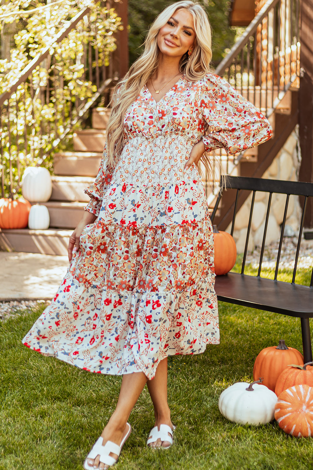 Estampado floral de color caqui Vestido midi de manga larga con rubor en cuello