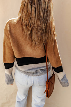 Maglione in maglia a fili a strisce a strisce di colore marrone