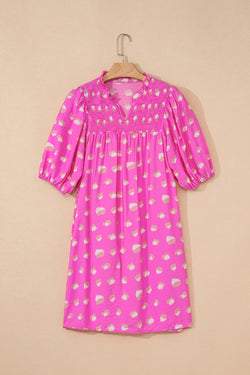 Vestido de manga de media hojaldre de shirred de color rosa brillante