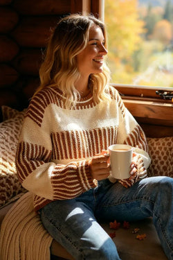 Maglione ampio con spalle scoperte patchwork a righe bicolore kaki