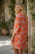 Mini vestido de camisa solta com estampa floral preta de estampa floral