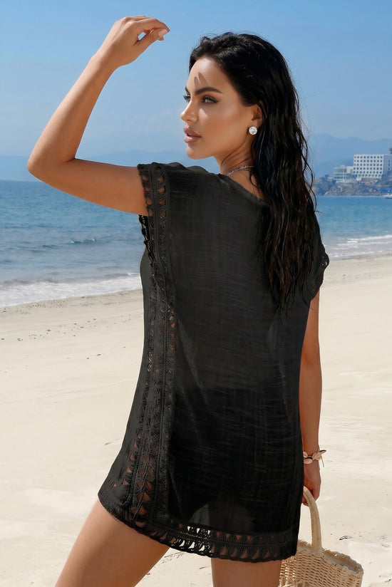 🖤 NOIR & BLANC ÉVASION – The flowing beach dress with captivating elegance
