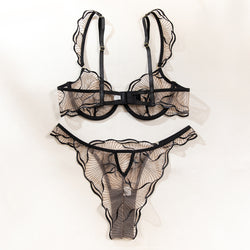 « Graphic Illusion » Lingerie Set 🖤✨