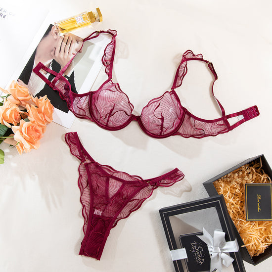 « Graphic Illusion » Lingerie Set Red 🖤✨