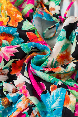 Manga de burbujas de estampado floral multicolor en cuello vecino con almohadillas