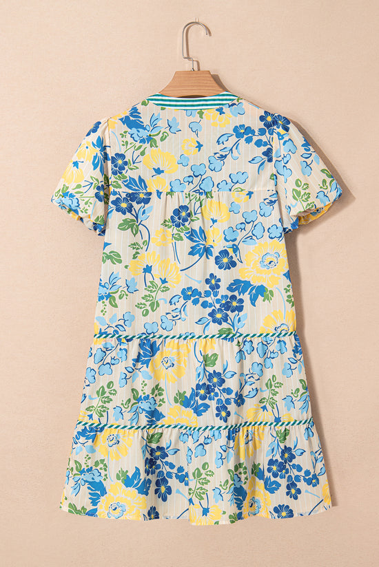 Robe bleue à manches courtes bouffantes et à rayures florales