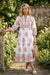 Robe longue blanche à imprimé floral et demi-bouton col mandarin manches 3/4