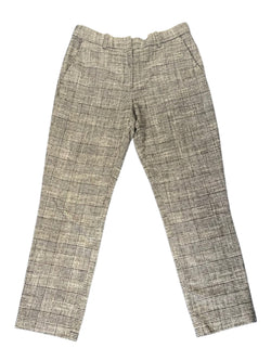 📦 Lot de 25 pantalons pour femmes — jeans mélangés, styles légers et d'été.