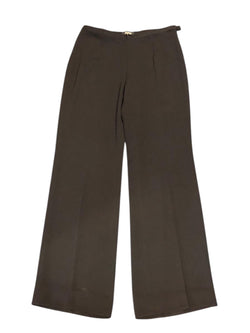 📦 Lot de 25 pantalons pour femmes — jeans mélangés, styles légers et d'été.