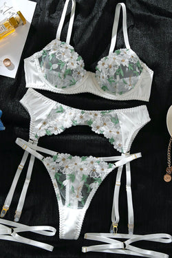 Ensemble de lingerie brodé de 3 pièces