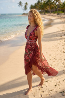 ✨ DIVINE ROSA – The flowing beach set with irresistible charm