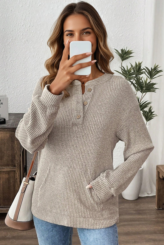 Haut en tricot Henley rose à épaules tombantes et texture côtelée