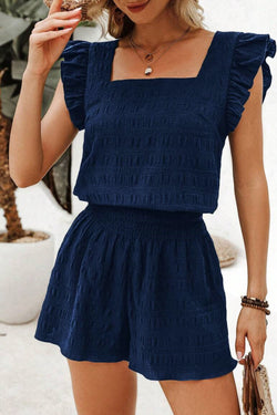 Top de cuello cuadrado de textura azul sucio y shired shorts de cintura alta