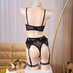 Mistério elegante – conjunto preto bordado de 3 peças