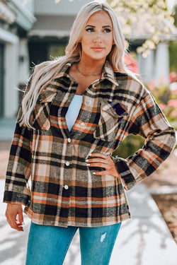Chaqueta con bolsillos y estampado de cuadros geométricos caqui