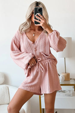 Conjunto de pantalones cortos tipo cárdigan con cuello en V y punto de ochos en rosa de Gossamer