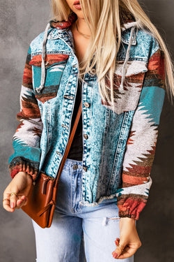 Giacca in denim con orlo sfilacciato con stampa aztec multicolore