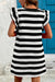 Vestido de tiro de cuello redondo de manga de flutador de rayas negras