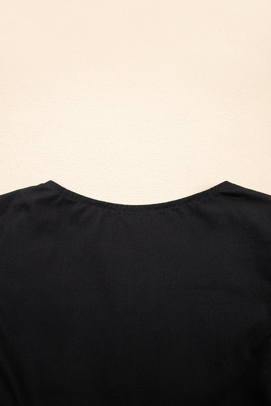 Contrasto nero ricrac rivestimento a v rotto a v collo in peplo