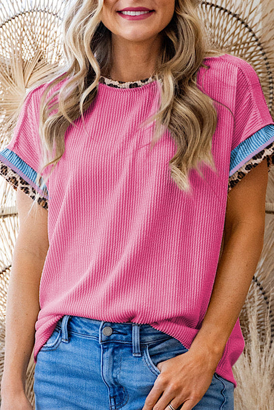 Maglietta con il collo in maglia con carnagio con corda di maglia