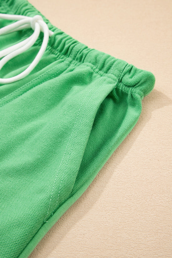 T -spalla a gocce a V Verde Verve Mint e Shorti con cownewwork