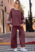 Ensemble pantalon et pull à manches bouffantes en patchwork à rayures universitaires rouge minéral avec cordon de serrage et pantalon à jambes larges