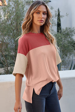 Flitte laterali a costine a costine di colore rosa Top a mezza manica