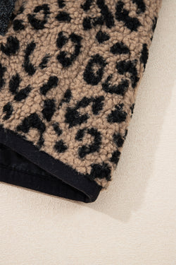 Giacca tasca laterale con cerniera con cerniera con stampa leopardata kaki