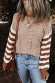 Stripe a strisce marrone geometrica a goccia testurizzata maglione