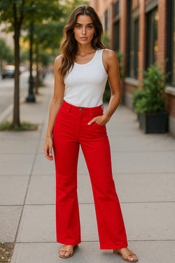 📦 Lot de 25 pantalons pour femmes — jeans mélangés, styles légers et d'été.