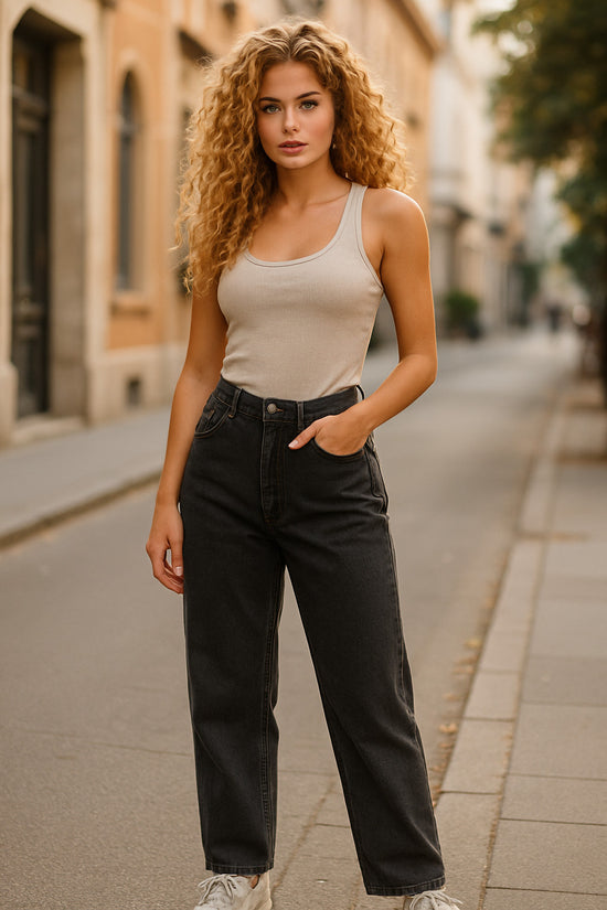 📦 Molto 25 pantaloni da donna - jeans misti, stili leggeri e estivi