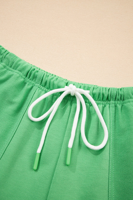 T -spalla a gocce a V Verde Verve Mint e Shorti con cownewwork