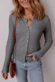 Pulsante a maglia a costine di nevischio giù cardigan