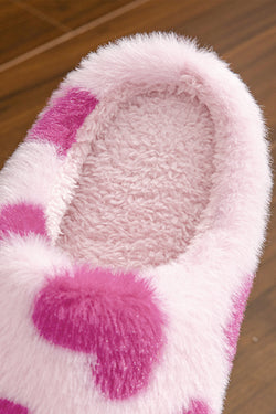 Pantofole fuzzy invernali a forma di cuore rosso fuoco di San Valentino